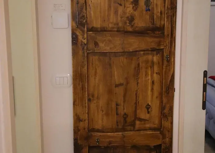 Lo Struzzo شقة بانيو دي رومانيا